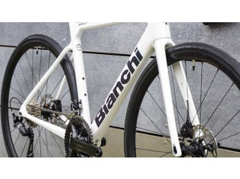 Bianchi Sprint Shimano 105 mech.12sp Disc White Blue Purple  2026
